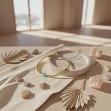 Cargar imagen en el visor de la galería, Pulsera Ojito Madre Perla