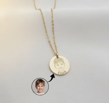 Cargar imagen en el visor de la galería, Collar Moneda Personalizable Foto