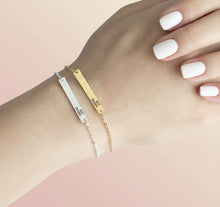 Cargar imagen en el visor de la galería, Par Esclavas Personalizables