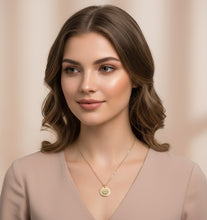 Cargar imagen en el visor de la galería, Collar Monedita Serie Flores