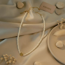 Cargar imagen en el visor de la galería, Collar Corazón Dulce