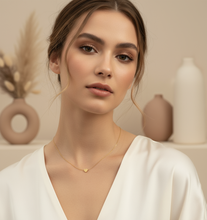 Cargar imagen en el visor de la galería, Collar Delicado Corazón