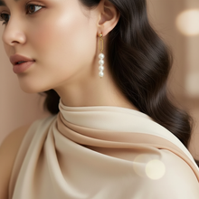 Cargar imagen en el visor de la galería, Aretes Cuatro Perlas