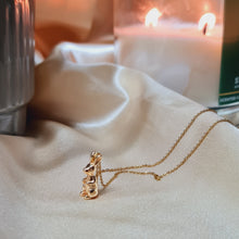 Cargar imagen en el visor de la galería, Collar Canguro