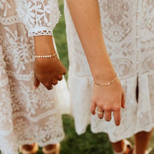 Cargar imagen en el visor de la galería, Pulsera Moneditas