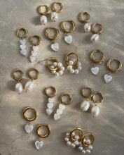 Cargar imagen en el visor de la galería, Arracada Mundo de Perlas