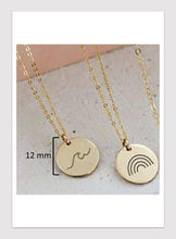 Cargar imagen en el visor de la galería, Collar Monedita Serie Figuras