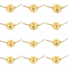 Cargar imagen en el visor de la galería, Pulsera Inicial con Corazón