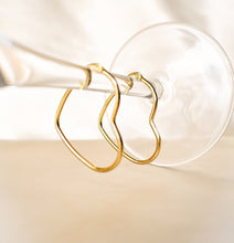 Cargar imagen en el visor de la galería, Arracada Corazón